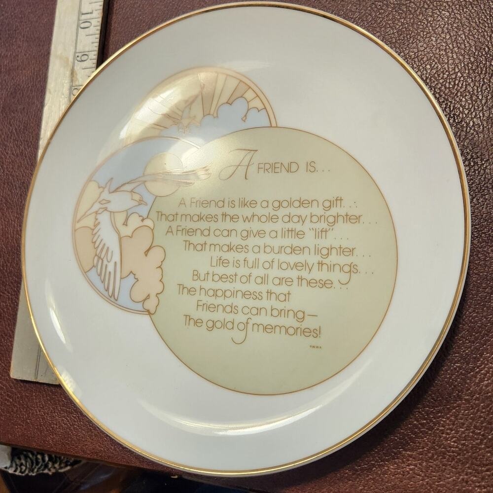 Portraits in Poetry Collector's Plate "A Friend Is..." 1974 Japan